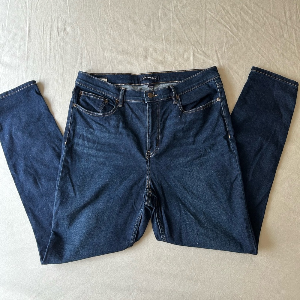 Calvin Klein Classic Dark Wash Blue Jeans